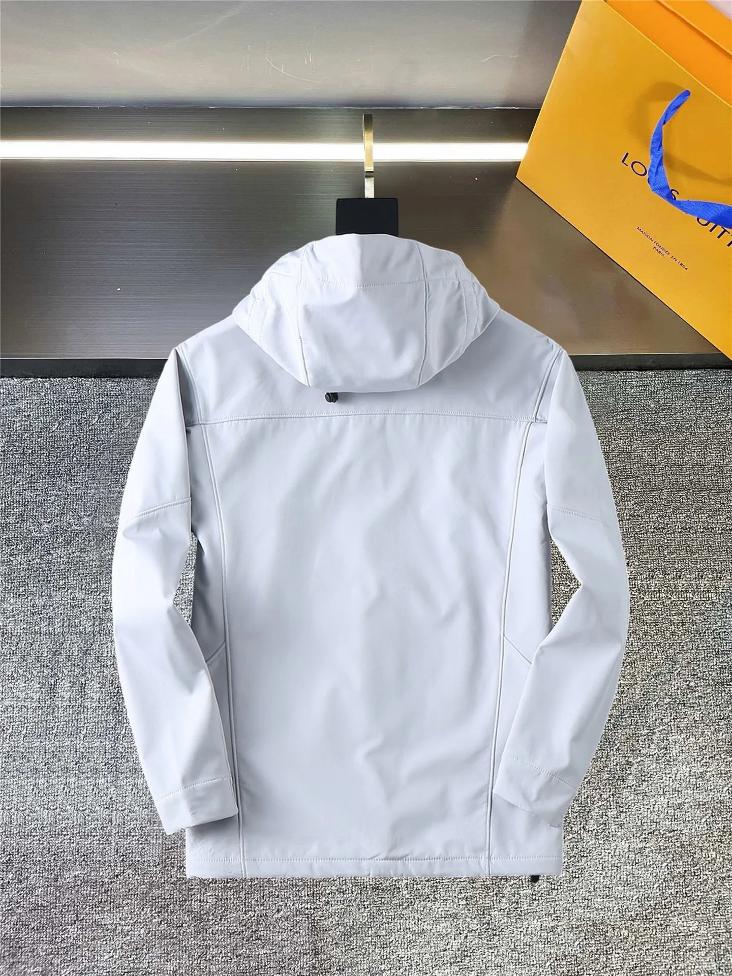 Same Style， ， 2026 New Arrival ，Original Premium Breathable ， ， ， Quality。 ， Sizes：M～3XL